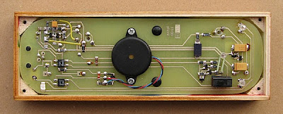 Fig. 9th The underside of the plate and box