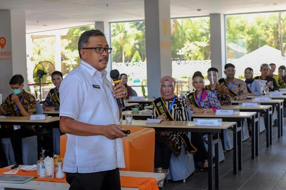 Jefridin Lihat Harris Resort Waterfront Memjang Tanjak dan Tepak Sirih