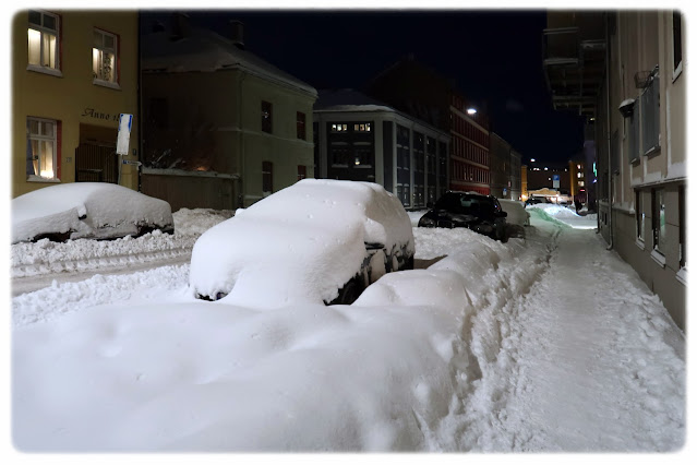 Mye snø i Karlstadgata på Rodeløkka i Oslo.