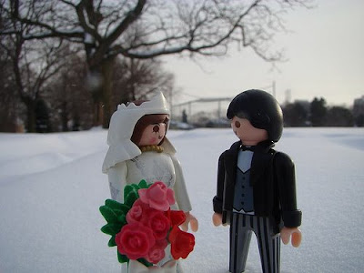 I 39ll be using these cute Playmobil figurines as bride and groom wedding cake