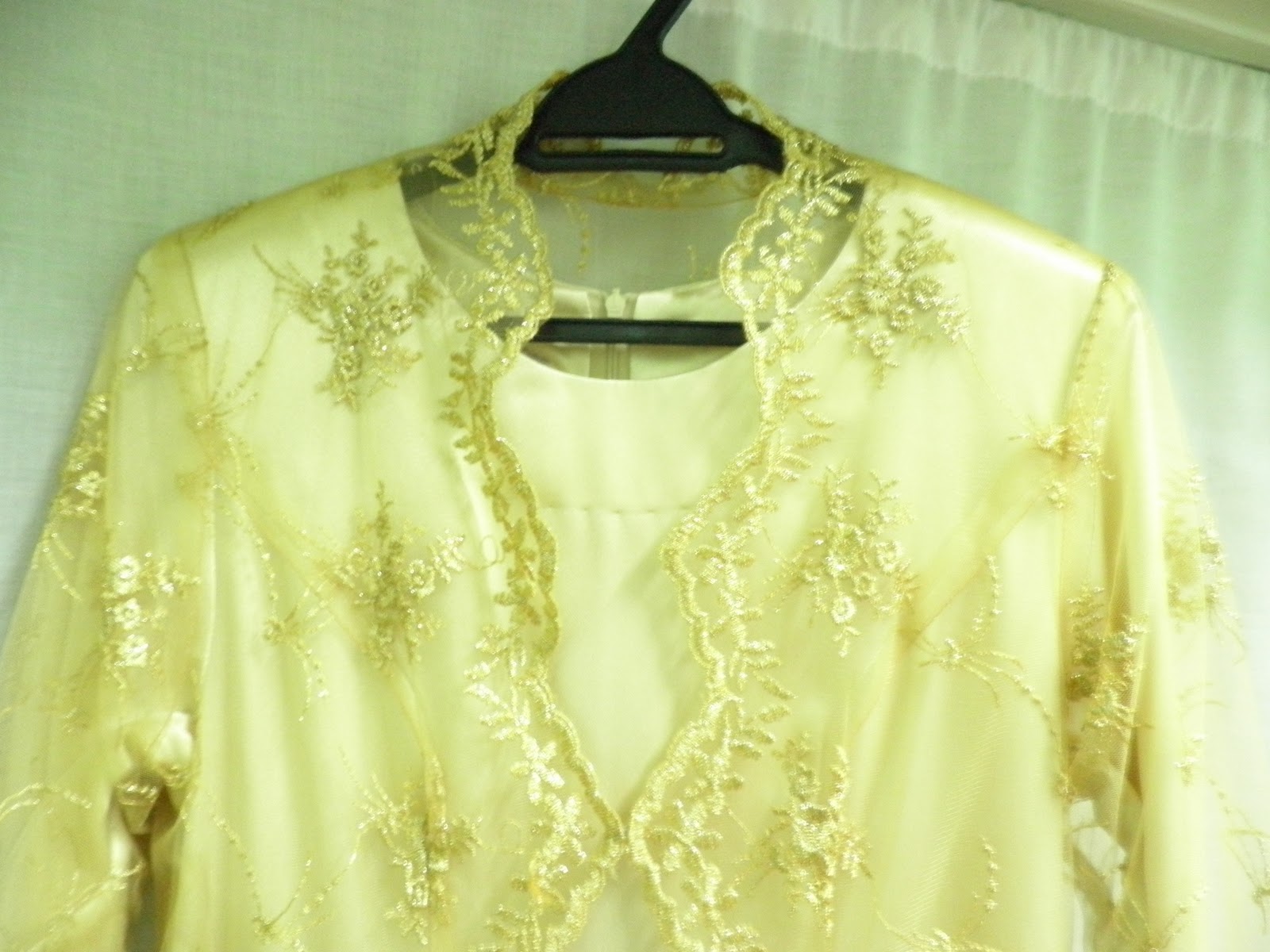 Garage Sales Baju  Kebaya Pengantin Warna  Gold  Veil