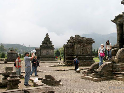 Data Jumlah Kunjungan Turis  Asing ke  Indonesia  Sepanjang 