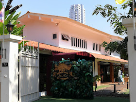 バンコクのトトロカフェ「May's Garden House Restaurant（メイのレストラン）」