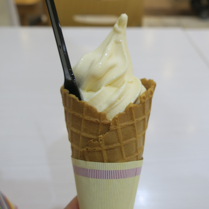 【鶏三和／神奈川県：ラゾーナ川崎プラザ】名古屋コーチンソフトクリーム：281円