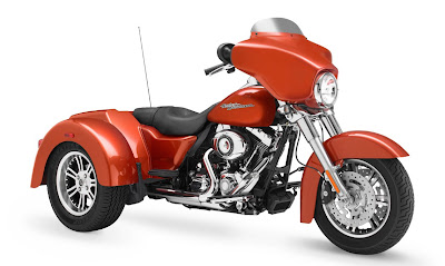 2011-Harley-Davidson-FLHXXX-Street-Glide-Trike