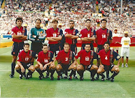 SELECCIÓN DE ESPAÑA - Temporada 1995-96 - Nadal, Zubizarreta, Julio Salinas, Abelardo, Fernando Hierro, Kiko; Manjarín, Amor, Belsué, Sergi y Alcorta - INGLATERRA 0 ESPAÑA 0 (en los penaltys gana Inglaterra: 4 (Shearer, Platt, Pearce y Gascoigne) a 2 (Amor, Belsué; fallan Hierro y Nadal) - 22/06/1996 - Eurocopa de Inglaterra 1996, cuartos de final - Londres, Inglaterra, estadio de Wembley - Alineación: Zubizarreta; Belsué, Alcorta (López 73'), Nadal, Abelardo, Sergi; Fernando Hierro, Amor, Manjarín (Caminero 46'); Kiko y Julio Salinas (Alfonso 46')