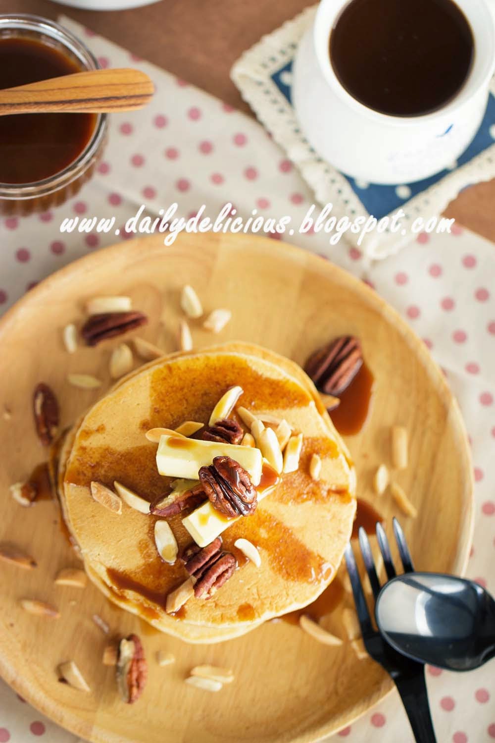 dailydelicious: make to Butterscotch with scotch sugar pancake   Thick brown plain how with flour pancakes toffee