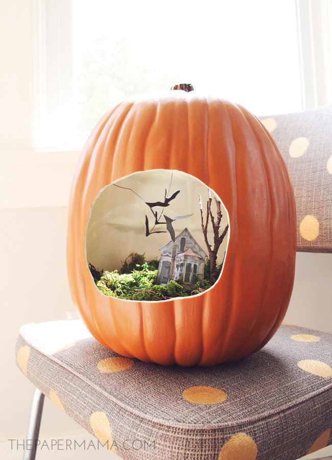 http://thepapermama.com/2013/08/spooky-halloween-terrarium.html