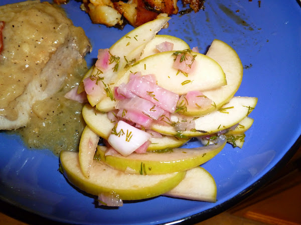 Diva In The Kitchen: Quick Pickled Apples and Onions