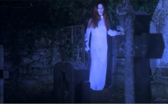 Sandrine Thoquet (Sandre Thoquet) in Dracula's Fiancee (La fiancée de Dracula), a 2002 film by Jean Rollin