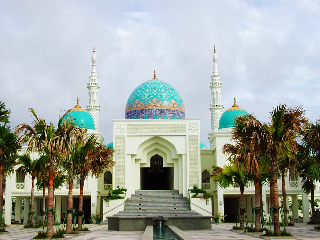 POTO Travel Tours Gambar Masjid Yang Indah di Malaysia 