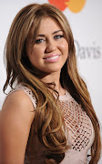 miley cyrus: Fotos de Miley Cyrus en los PreGrammy 2011