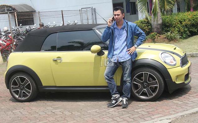 Ini Koleksi Mobil  Mewah  Raffi  Ahmad  dari Harga ratusan 