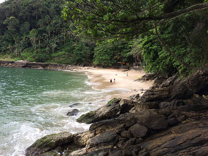 Praia do Éden no Guarujá