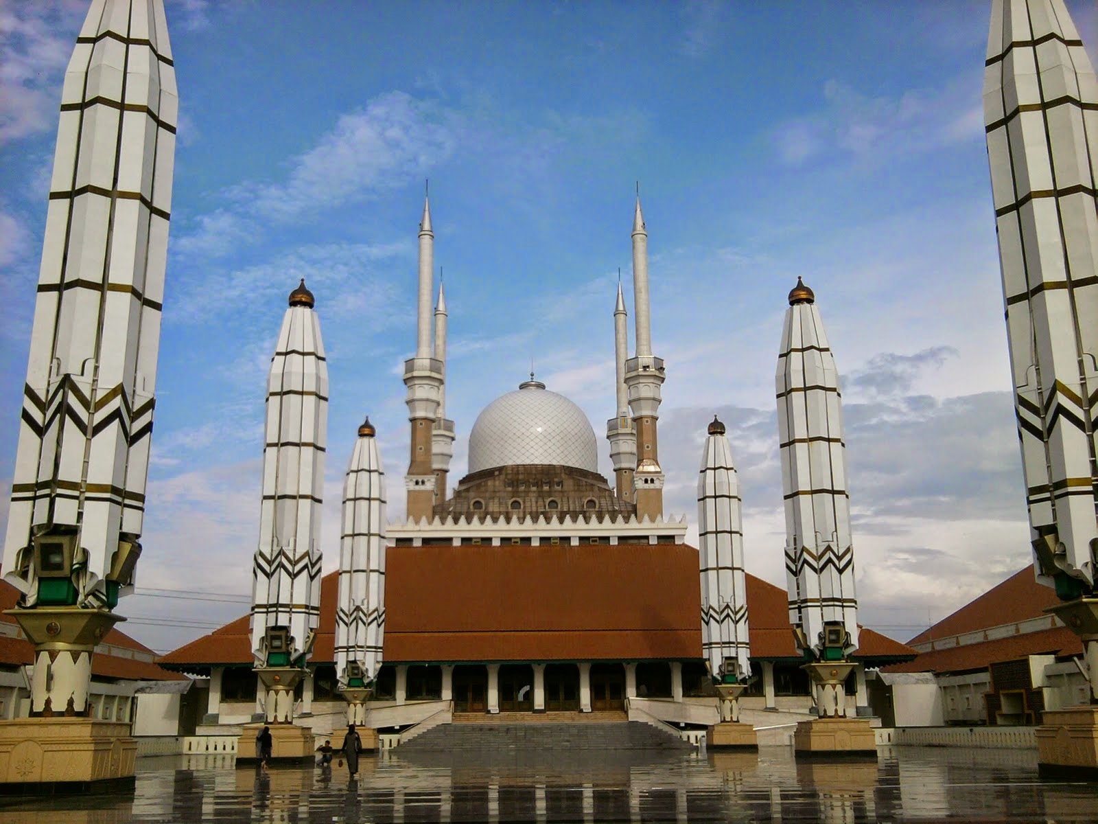 Kumpulan Wallpaper Masjid Megah Indonesia Dunia