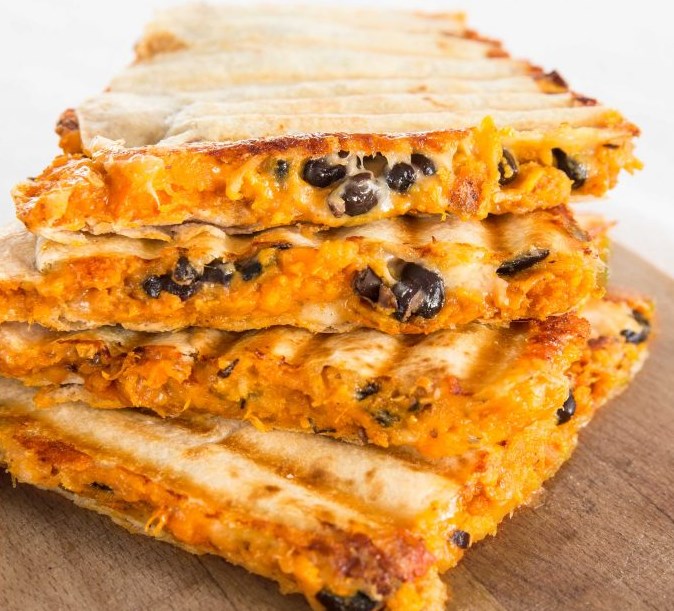 Roasted Sweet Potato and Black Bean Quesadillas #vegetarian #heartydinner