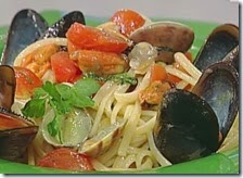 Linguine ai frutti di mare e pomodorini