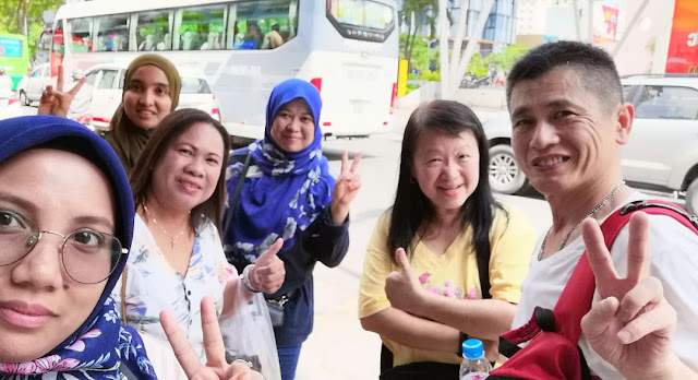 Tour City - Ho Chin Minh City, apa yang menarik di Ho Chin Minh, tempoh melawat Ho Chin Minh, Ho Chin Minh, Ho Chin Minh city. beza antara city tour dan mekong tour Ho Chin Minh, apa yang ada dalam pakej city tour ho chin minh, Harga pakej tour city, harga pakej melawat bandar Ho Chin Minh, War Remnants Museum, Kedai Kopi Weasel, Budhist Temple, ChinaTown Market, Pusat Kraftangan Ho Chin Minh, The Old Post Office Ho Chin Minh, Northe Dame Cathedral, Independence Palace