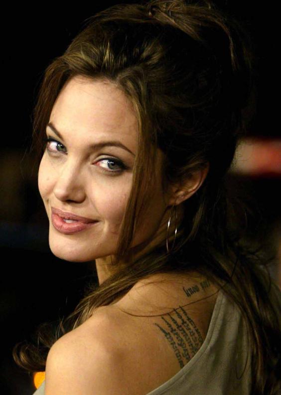 angelina jolie wallpaper Angelina Jolie Girl Interrupted Acceptance Speech