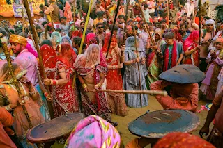 Varanasi-holi