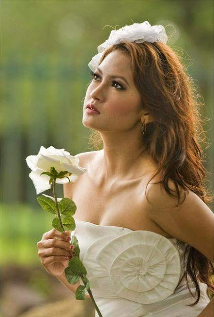 Koleksi Foto Model Sexy Richa Warsito