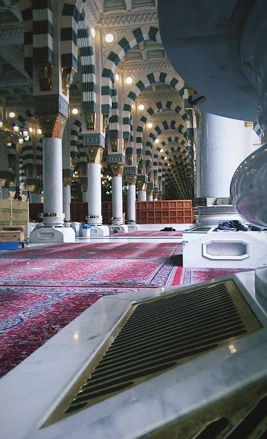 خلفية هاتف تصوير داخل المسجد النبوي