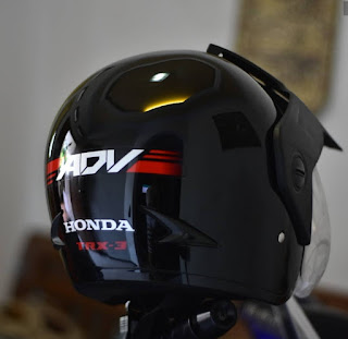 Helm adv 150