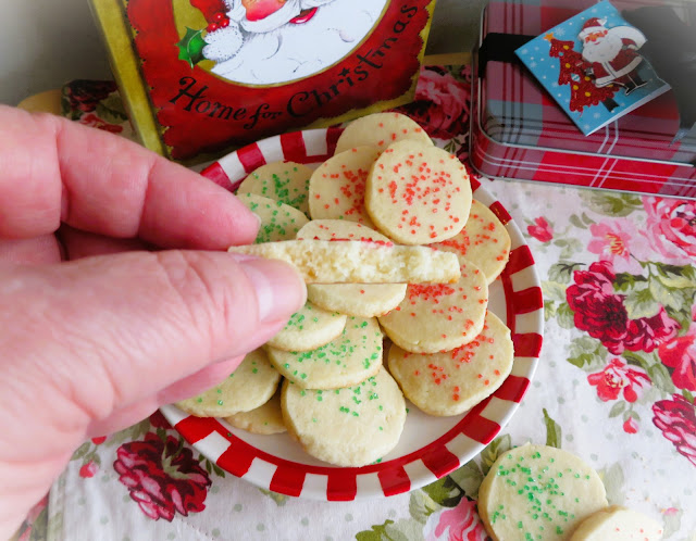 Mom's Sugar Cookie Crisps