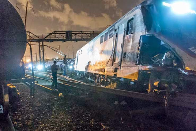 train derailed, train accident, train derailed, US, train derailed in US, Amtrak Northeast Regional Train, 