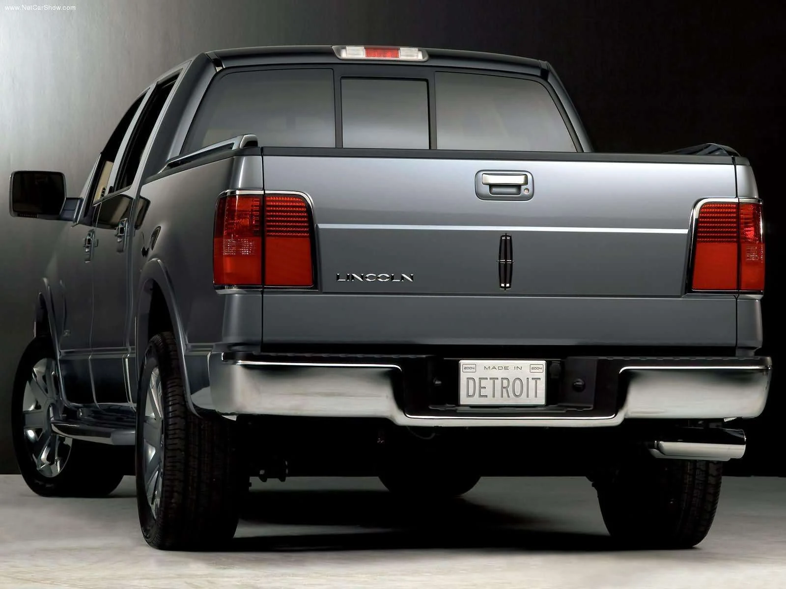 Hình ảnh xe ô tô Lincoln Mark LT 2006 & nội ngoại thất