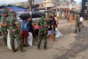 Sinergitas Warga dan TNI Bersatu, Bersihkan Pasar Bolu di Toraja