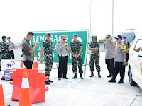 Kapolda Jateng dan Pangdam Diponegoro Pantau Rekayasa One Way Tol Brebes