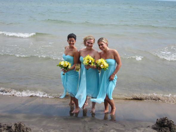 GET THE LOOK Teal Lemon Themed Wedding Blue Yellow weddings 