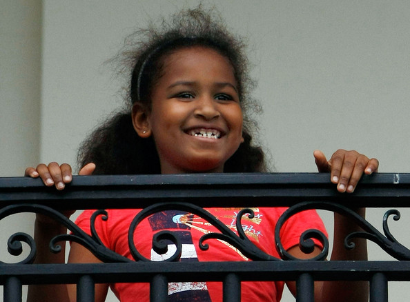 Barack Obama and Michelle's daughter Sasha obama