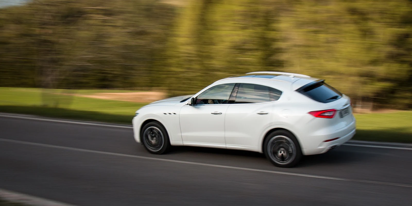 Đánh giá xe Maserati Levante 2017