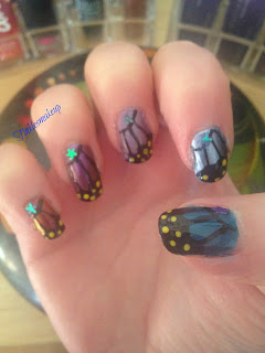 holo_butterfly_wings_nail_art