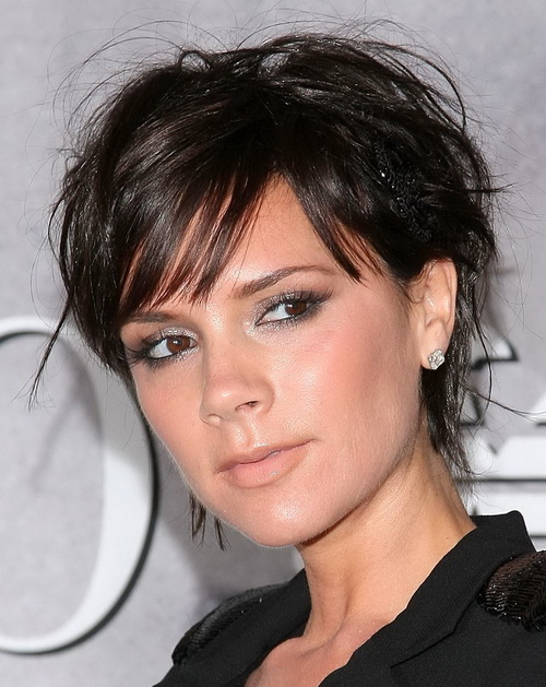 Short Haircuts For Girls In Cool Look
