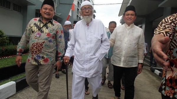 Tanda Tanya Tanggal Pasti Bebasnya Ba'asyir