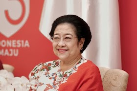 Megawati Sindir Emak-Emak: Minyak Goreng Antre, Tapi Bisa Beli Baju Baru Megawati Sindir Emak-Emak: Minyak Goreng Antre, Tapi Bisa Beli Baju Baru