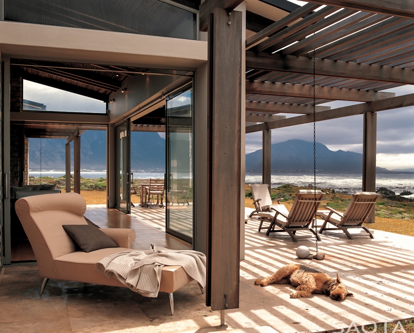 World of Architecture Rustic Beach House  by SAOTA