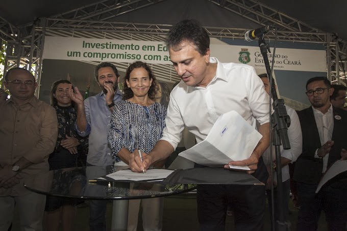 Camilo Santana anuncia concurso para professores da rede estadual de ensino em 2018