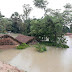 पूर्वी चंपारण:ढाका प्रखंड बाढ़ से जलमग्न ,दर्जनों गांवों के सैकड़ों घरों मे घुसा पानी, तीन लोग बह गये