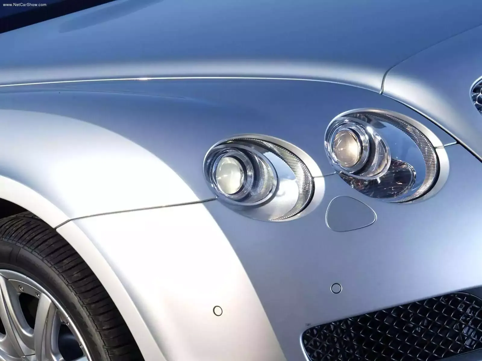 Hình ảnh xe ô tô Bentley Continental GT 2003 & nội ngoại thất