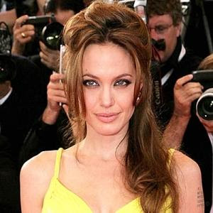 angelina jolie hairstyles