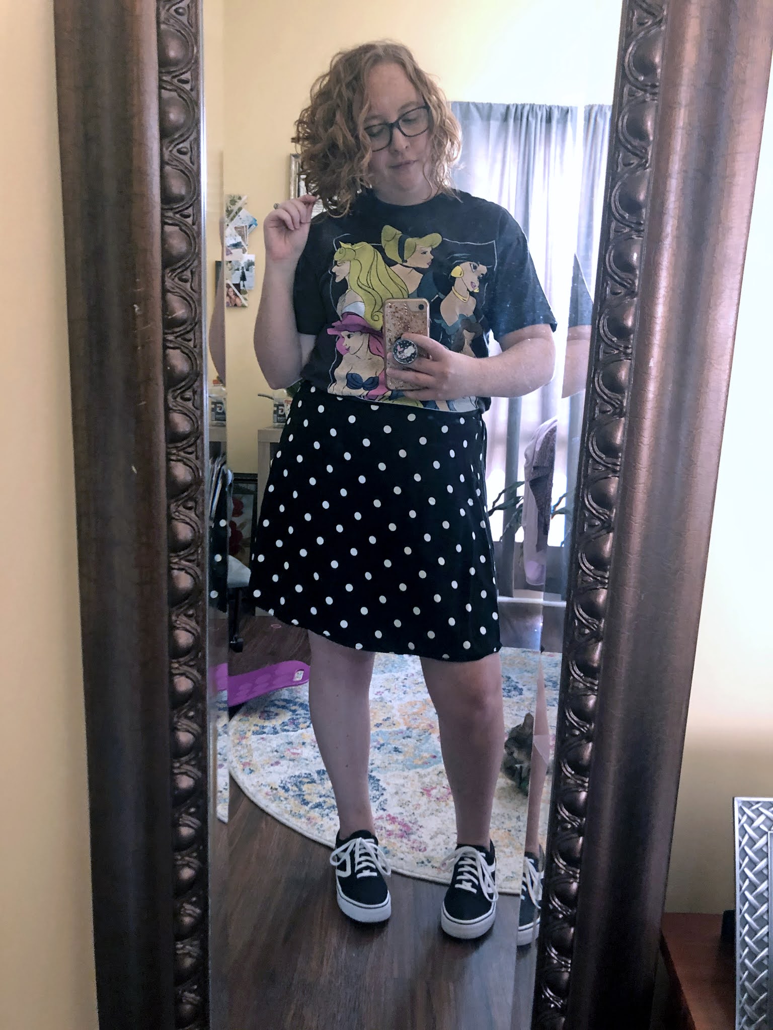 princess-shirt-polka-dot-skirt-retro-sneakers