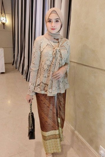 60 Contoh Kebaya Muslim Modern Terpopuler 2019 Model 