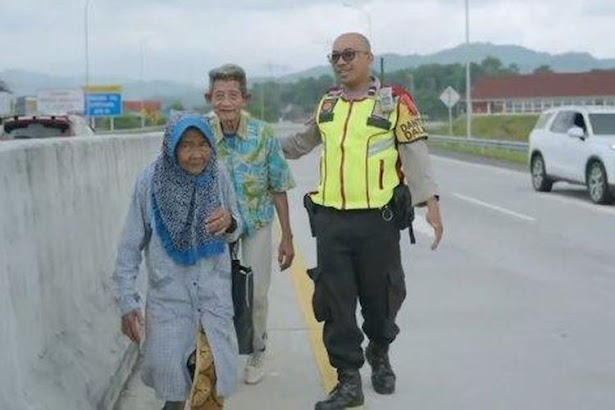 Suami isteri warga emas jalan kaki tepi lebuh raya untuk berjumpa cucu