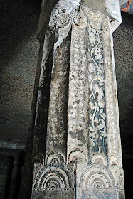 painted pillar ajanta