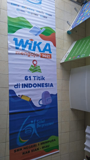 Spanduk Umbul-umbul Wika Mengajar 2021