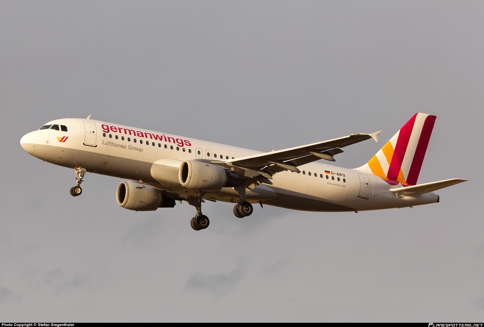 update Germanwings crash Foto in French Alps